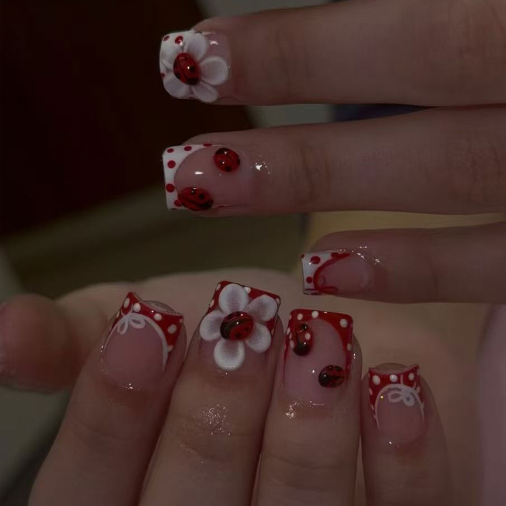 24 pieces per set. Rectangular - Nail Art Flower incelemesi ve fiyatı